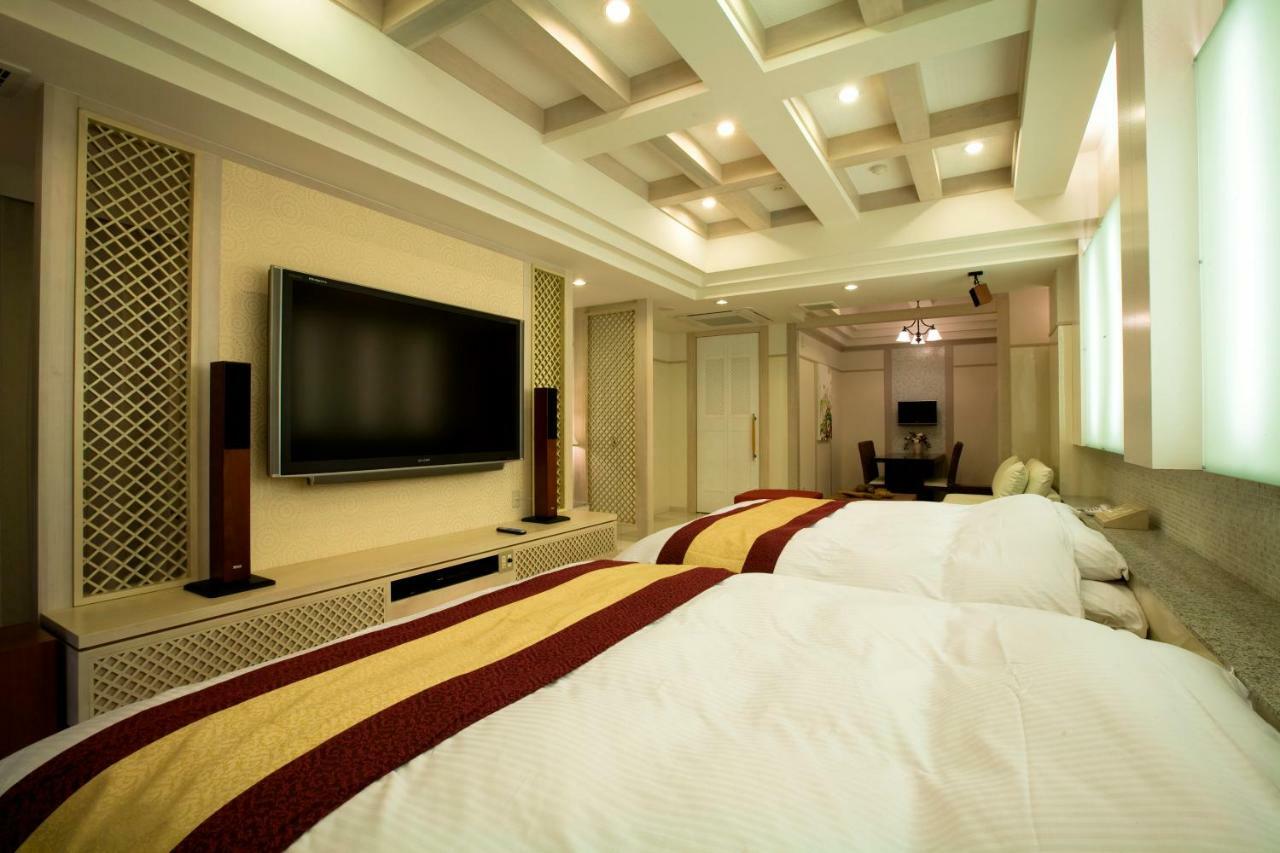 Hotel Bintang Pari Resort (Adults Only) Kobe Exteriör bild